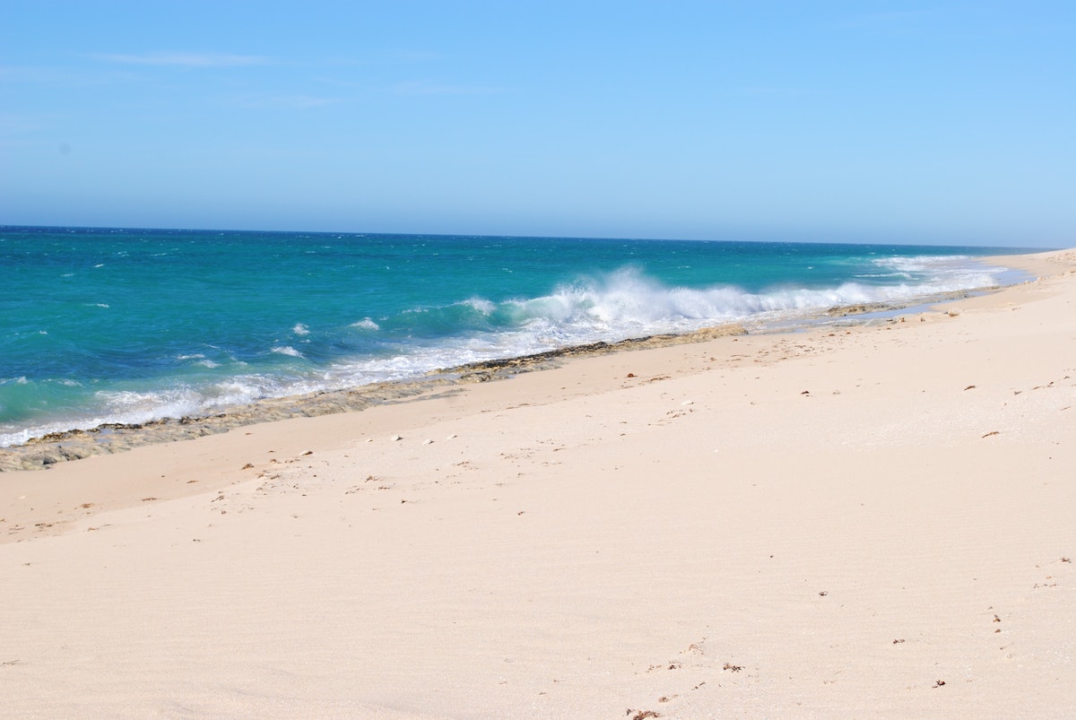 Turquoise Bay - Vijf stranden die je aan je bucketlist moet toevoegen - Frayed Passport